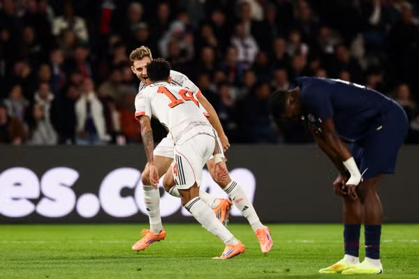 Ulasan Liga Champions: Bayern mengungguli juara bertahan PSG, Foden tampil memukau melawan Dortmund