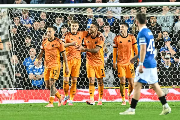 Rangers tetap berada di dasar klasemen Liga Europa setelah kalah dari Roma yang sedang naik daun